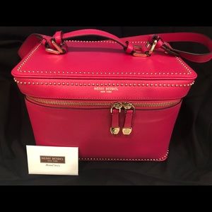 Henri Bender Pink West 57th Train Case w/ gold